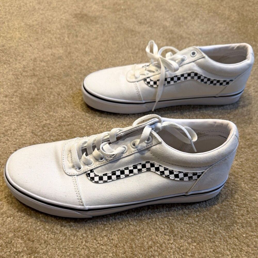 VANS Ward White/Black Low Top Canvas Lace Up Sneakers Check Pattern